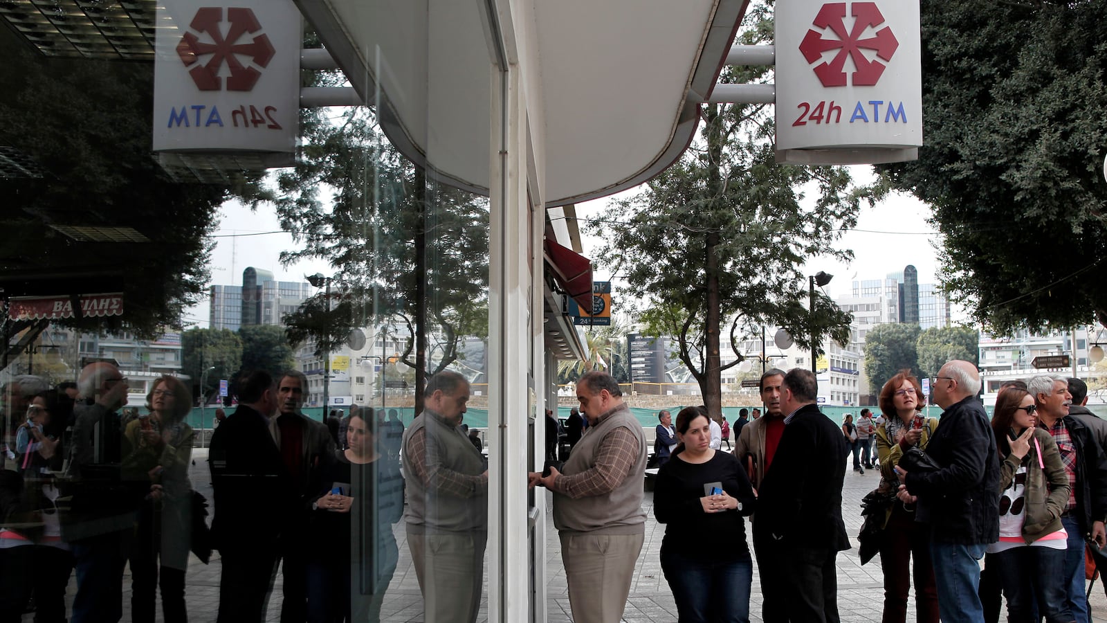 cheats/2013/03/21/cyprus-president-to-present-plan-b/130320-cyprus-plan-b-cheat_tbtare