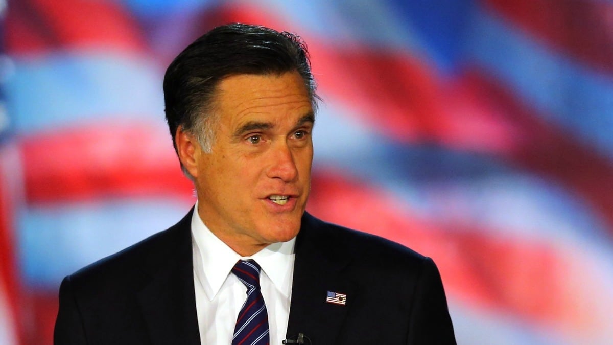 cheats/2012/11/14/romney-blames-loss-on-obama-s-gifts/romney-obama-gifts-cs_y0tqke