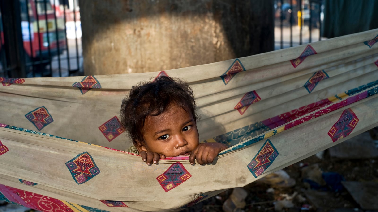 articles/2013/03/07/how-jeroo-billimoria-is-turning-poor-kids-into-savers/130306-jeroo-billimoria-children-money-tease_jxm4px