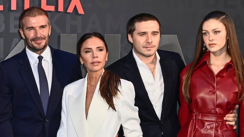 LONDON, ENGLAND - OCTOBER 03: (L-R) Mia Regan, Romeo Beckham, Cruz Beckham, Harper Beckham, David Beckham, Victoria Beckham, Brooklyn Peltz Beckham and Nicola Peltz Beckham attend the Netflix 'Beckham' UK Premiere at The Curzon Mayfair on October 03, 2023 in London, England. (Photo by Gareth Cattermole/Getty Images)