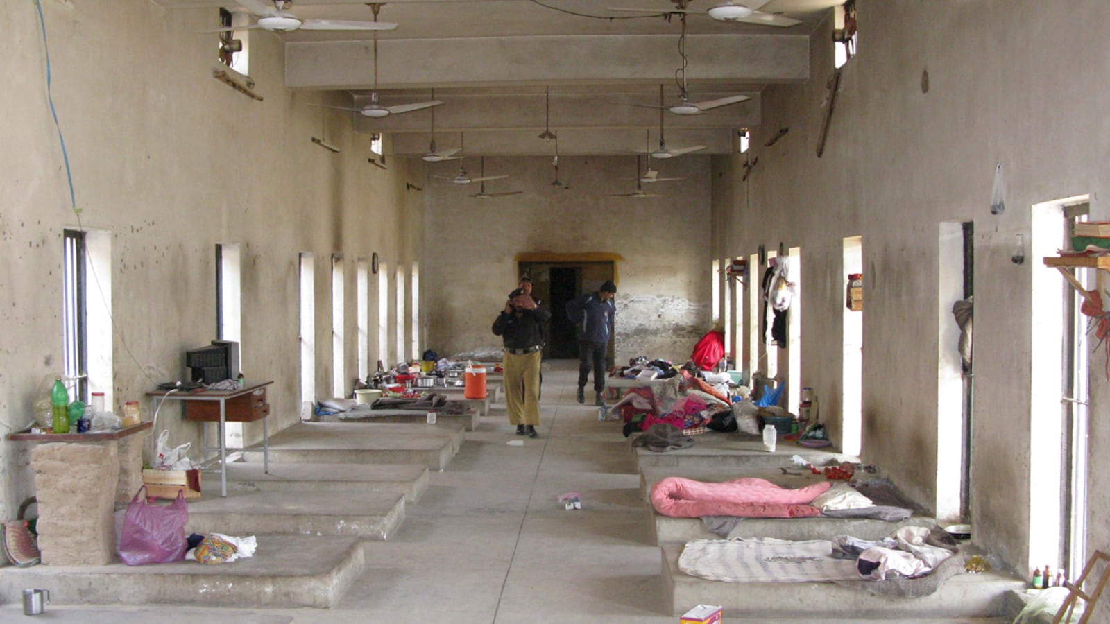 articles/2012/04/17/pakistani-taliban-jailbreak-an-inside-job/pakistan-jailbreak-moreau_bdkria