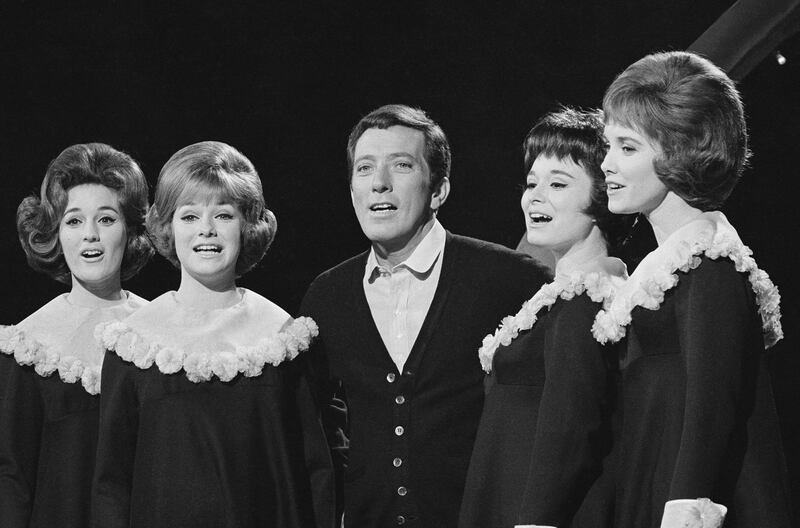 galleries/2012/09/26/moon-river-singer-andy-williams-dies-photos/andy-williams-obit-4_dqt9nm