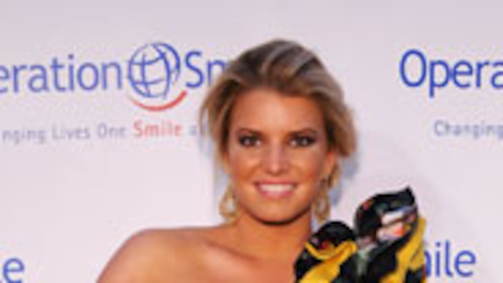 galleries/2010/05/06/week-in-red-carpet/wirc-56---simpson_dynpuv