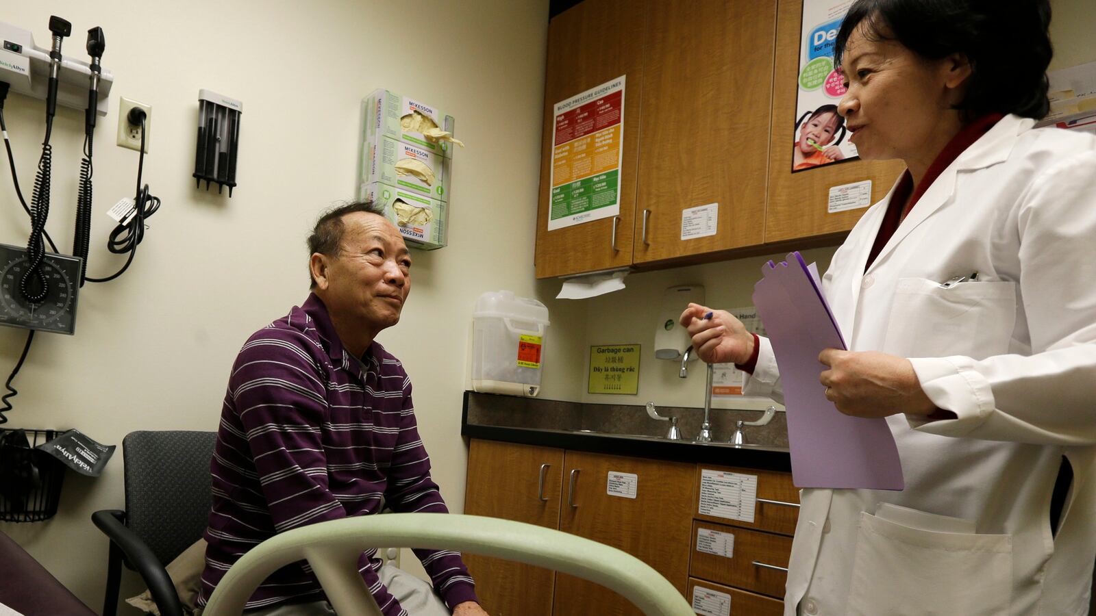 articles/2013/11/17/why-it-s-time-to-start-talking-about-reforming-not-repealing-obamacare/131117-obamacare-reform-frum-tease_uqv9mh