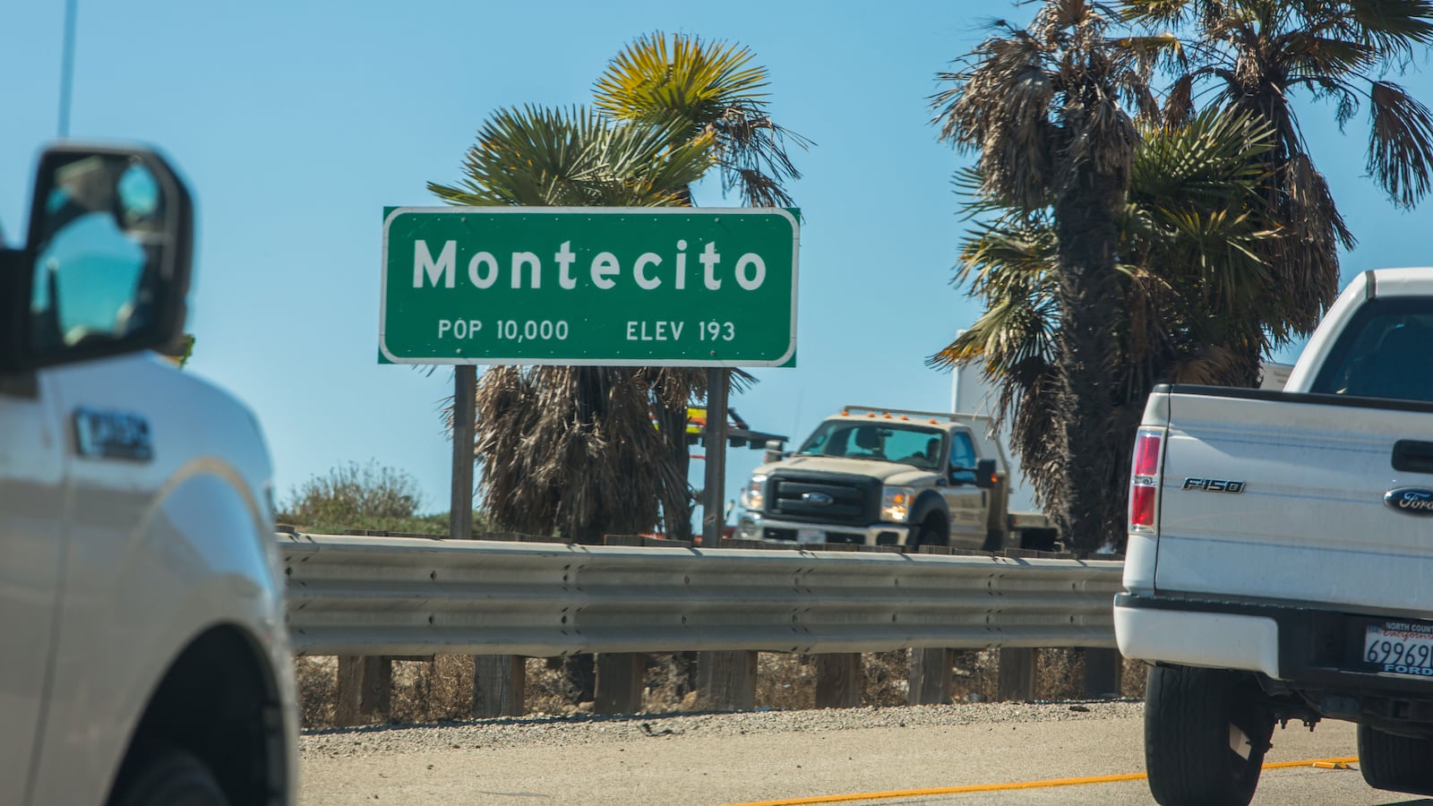 Montecito town sign.