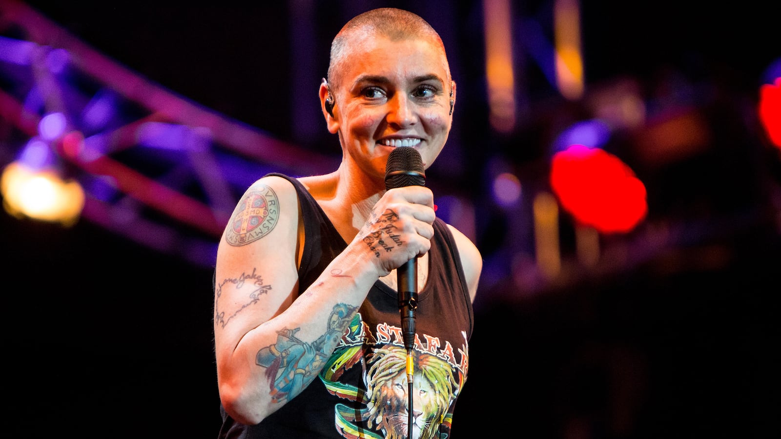 articles/2015/07/15/nothing-compares-to-sinead-o-connor-s-trolling-from-the-pope-to-kim-kardashian-no-one-is-safe/150714-bugbee-trolling-tease_unxrzv