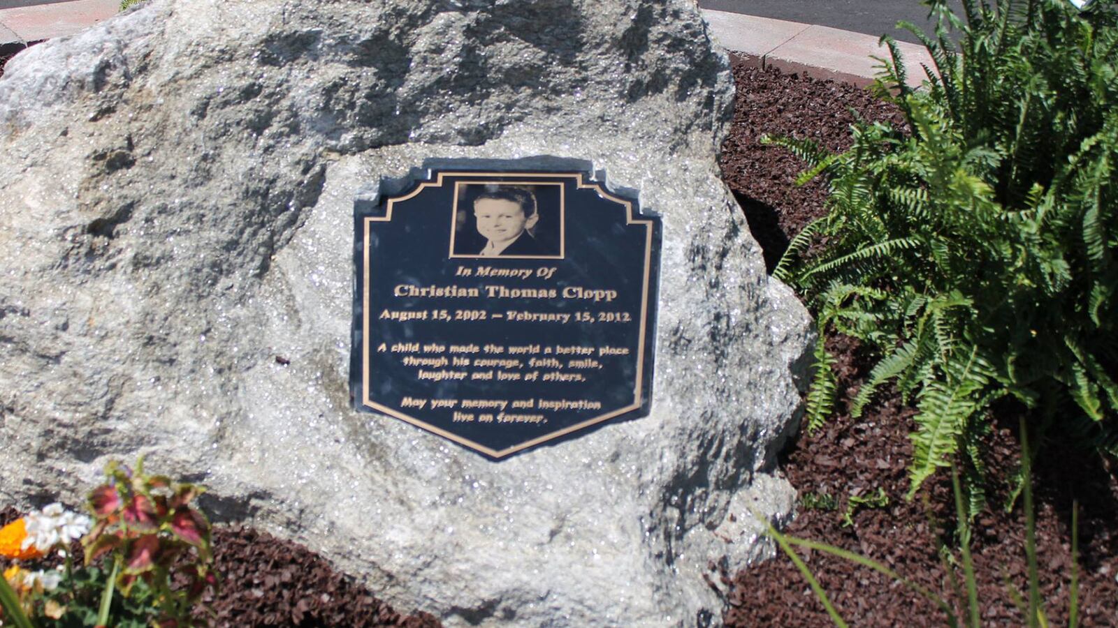 190519-2-charged-child-memorial-tease_zigkzi