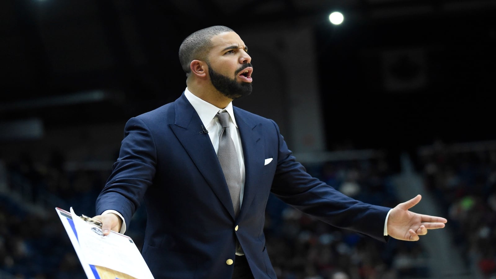 cheats/2016/07/07/drake-speaks-out-on-alton-sterling-shooting/160707-drake-sterling-shooting-cheat_gud478