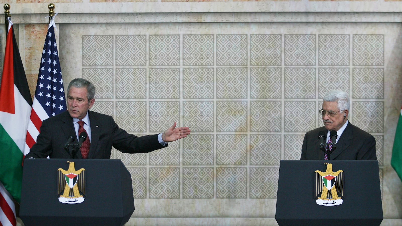 articles/2013/02/19/putting-the-blame-on-palestine-s-democratic-deficit/bush-abbas-openz_ioih26