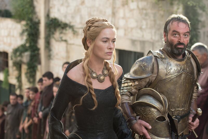 galleries/2015/12/17/15-best-tv-shows-of-2015-mr-robot-transparent-more-photos/151216-fallon-tv8_jtxnes