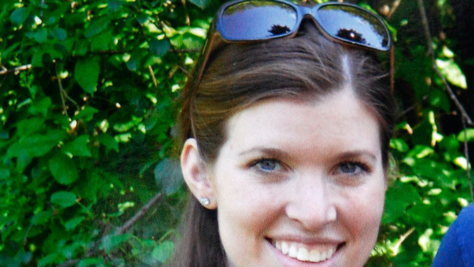 articles/2013/10/24/colleen-ritzer-is-the-second-u-s-math-teacher-slain-in-two-days/131023-daly-ritzer-tease_ylgrhz