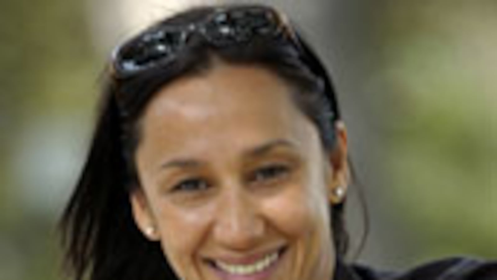 articles/2009/06/30/feeling-the-heat-in-the-kitchen/marshall-in-the-kitchen-monica-ali_34856_umsvgf