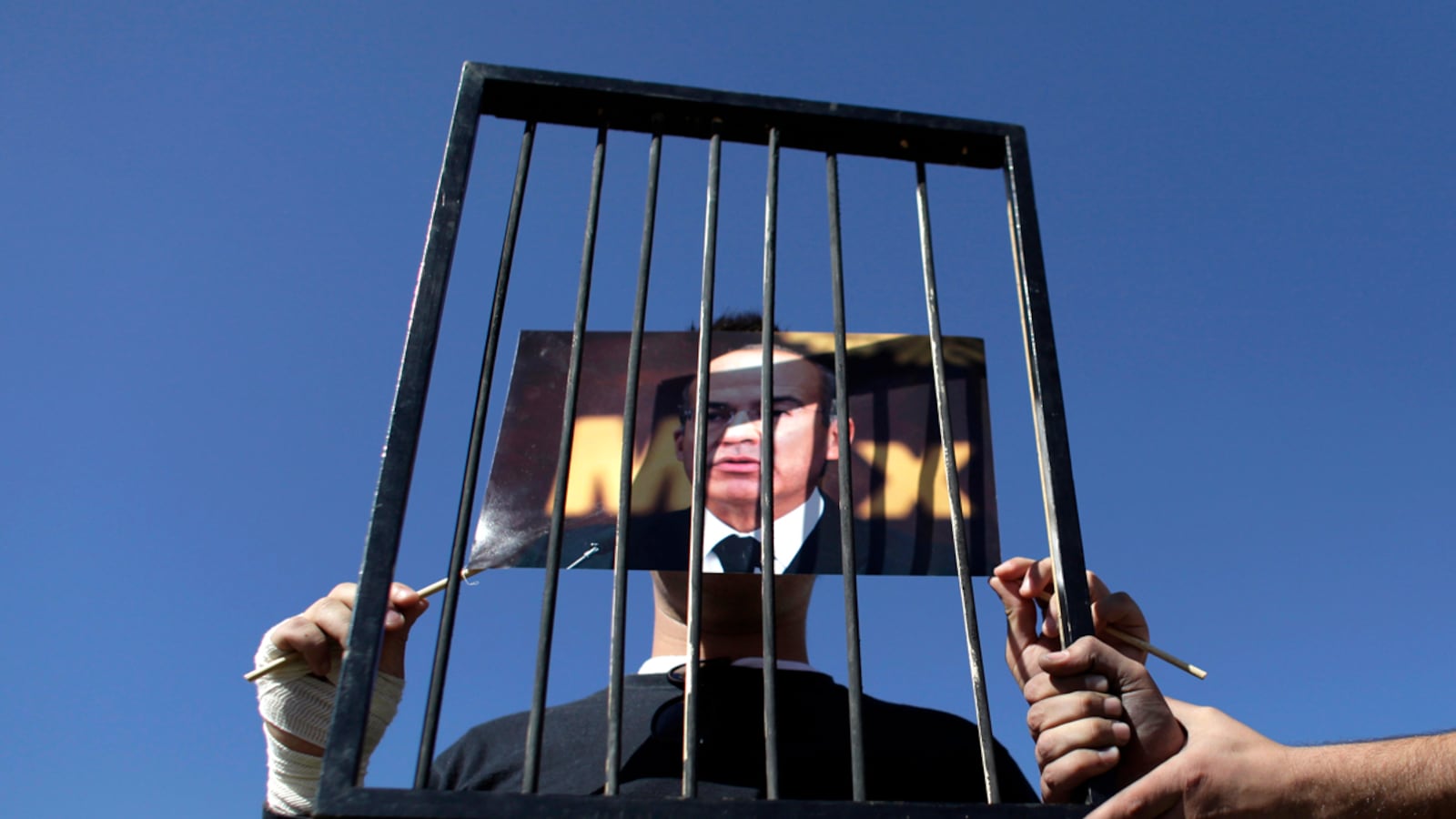 articles/2012/01/03/2012-will-be-a-decisive-year-in-mexico-s-deadly-drug-war/meixco-drug-violence-2012-kaplow_uykcmr