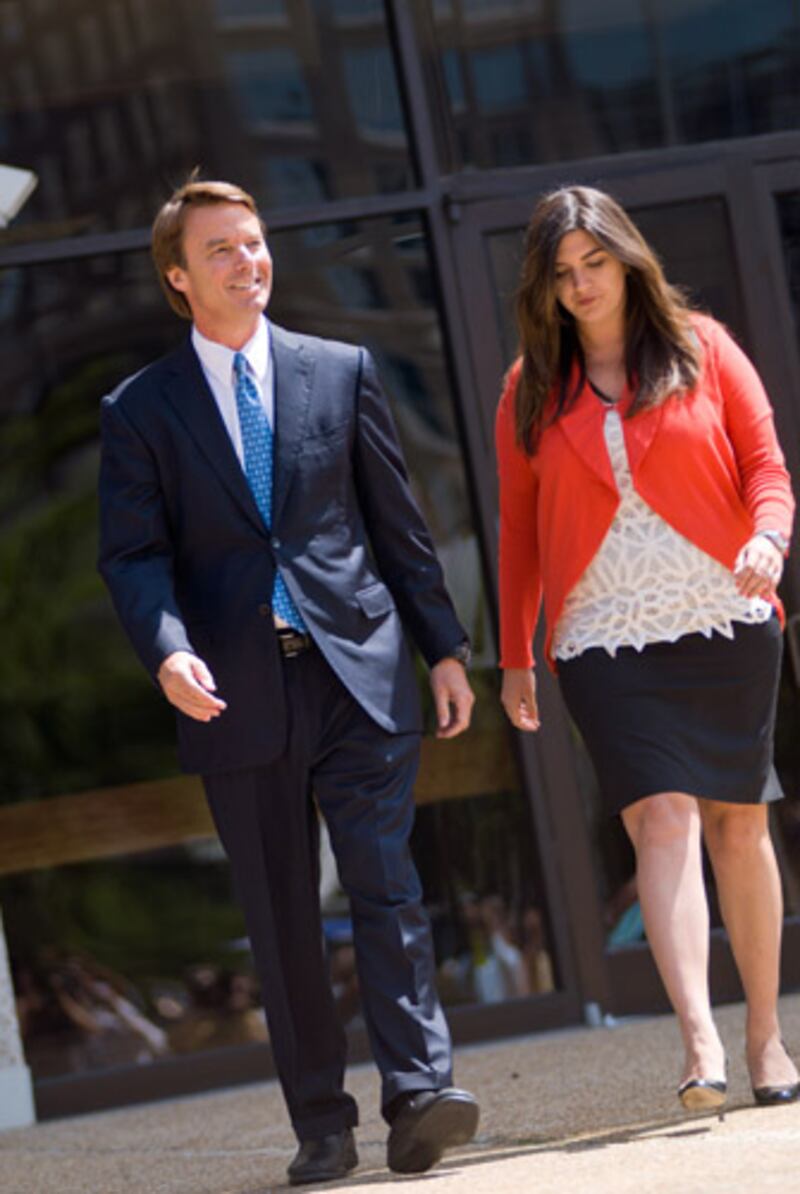 galleries/2012/05/02/cate-edwards-s-style-at-john-edwards-trial-photos/cate-edwards-fashion-4_wbux9v