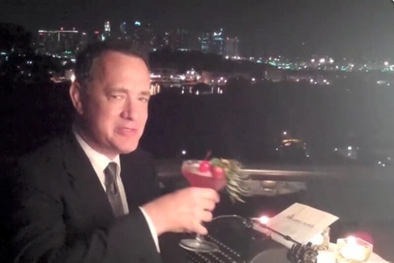 galleries/2011/07/10/best-celebrity-twitter-pictures/tom-hanks-best-celebrity-twitter-pictures_l7fbjw