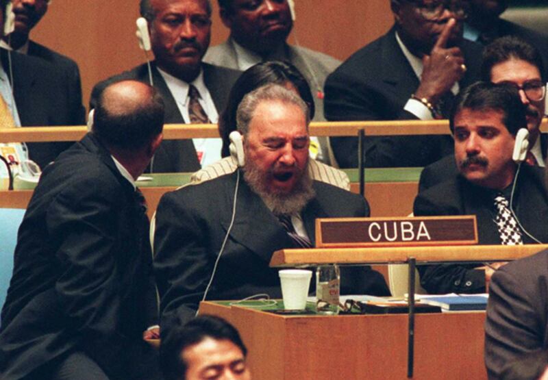 galleries/2009/04/25/inappropriate-yawns/yawns---fidel-castro_ps1mgs