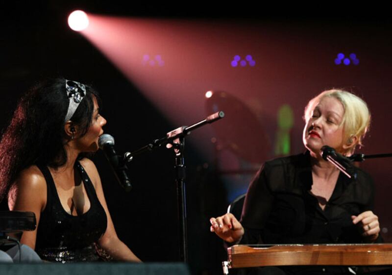 galleries/2009/07/19/mandela-day/mandela-day-8_lyeaex