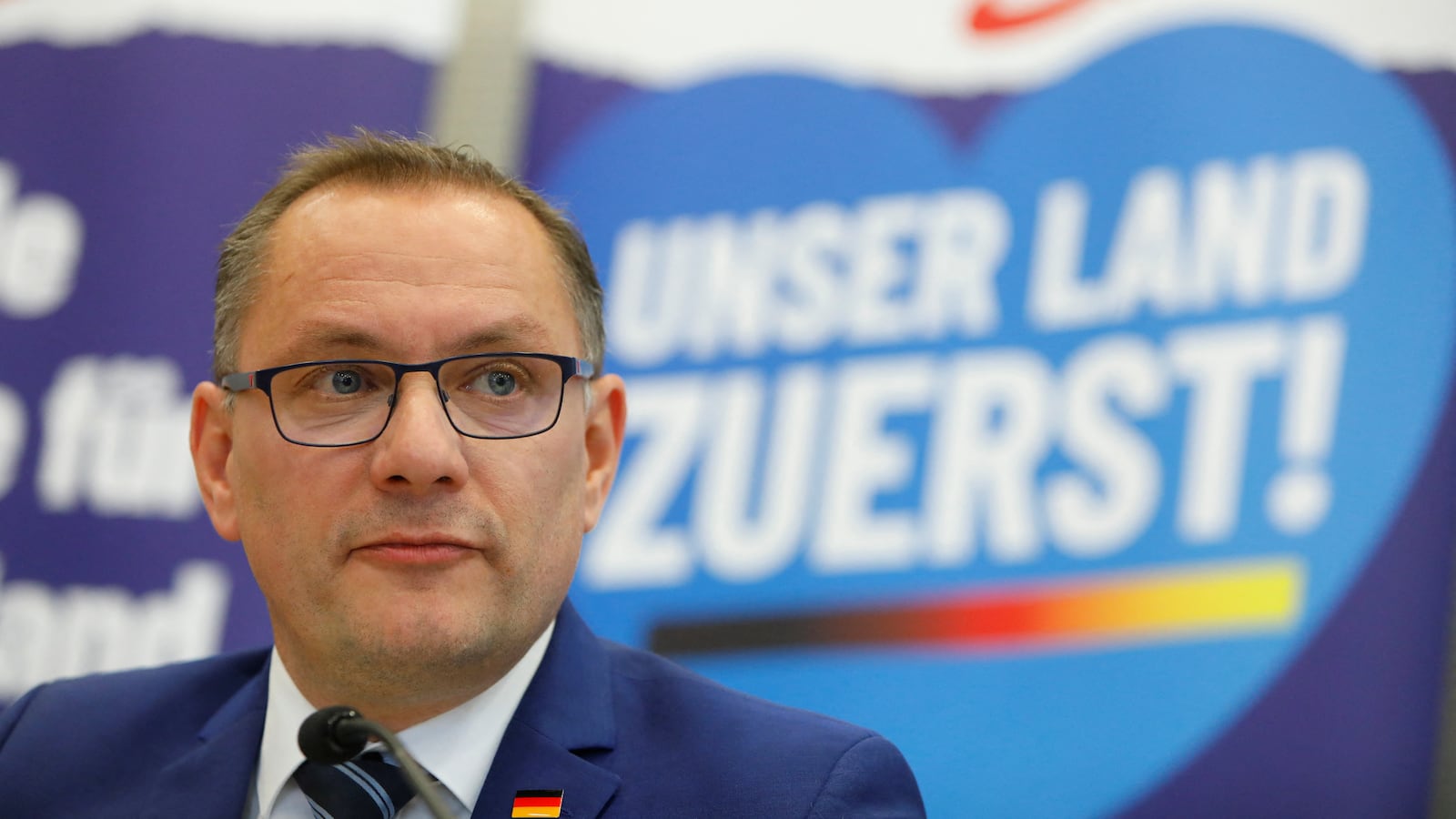 2022-10-10T110631Z_1198727560_RC2BYW90TQUK_RTRMADP_3_GERMANY-POLITICS-LOWER-SAXONY_tngt8n