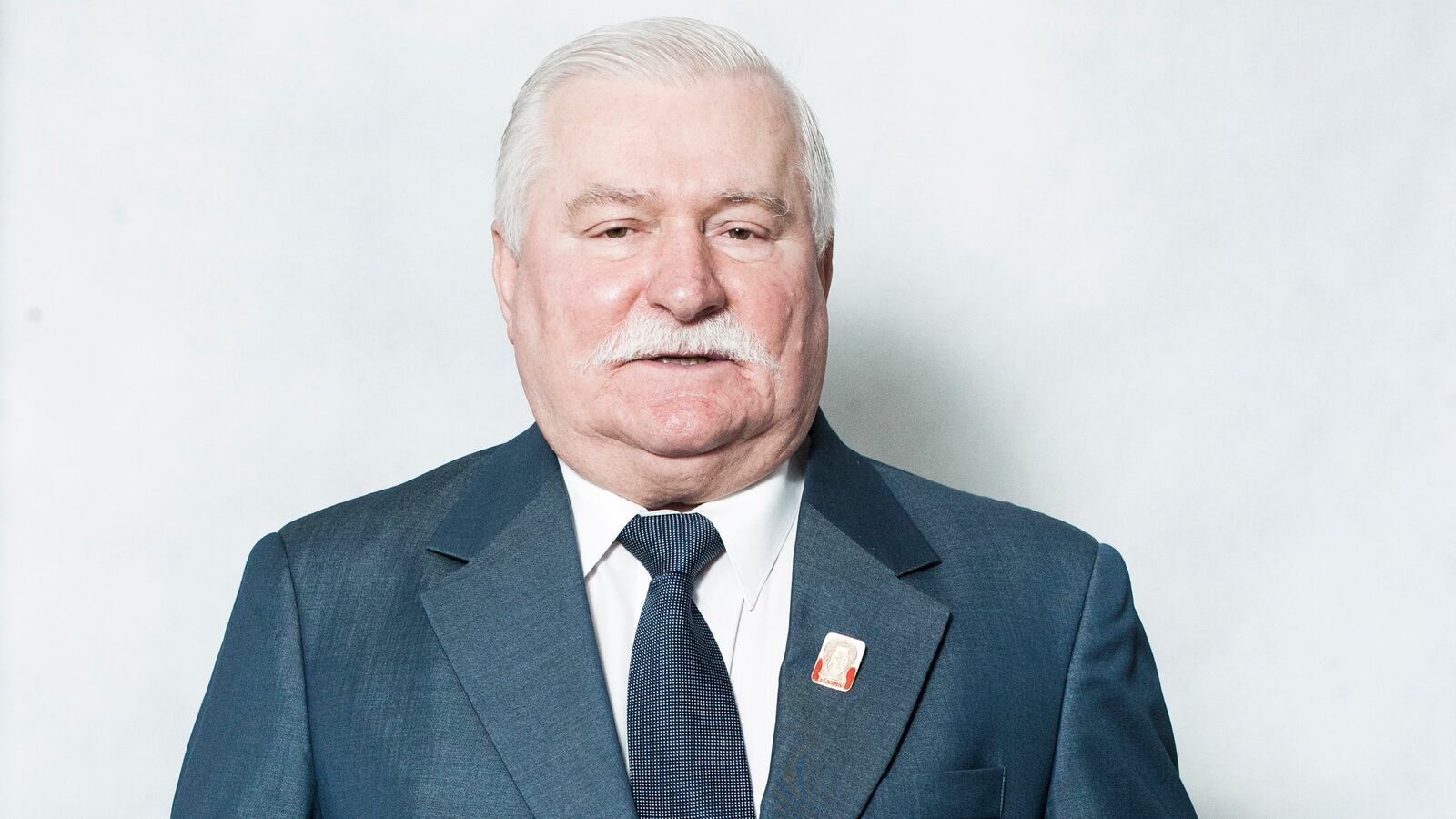 articles/2013/10/25/lech-walesa-obama-couldn-t-accomplish-what-i-did/131024-hines-walesa-tease_o6f34s