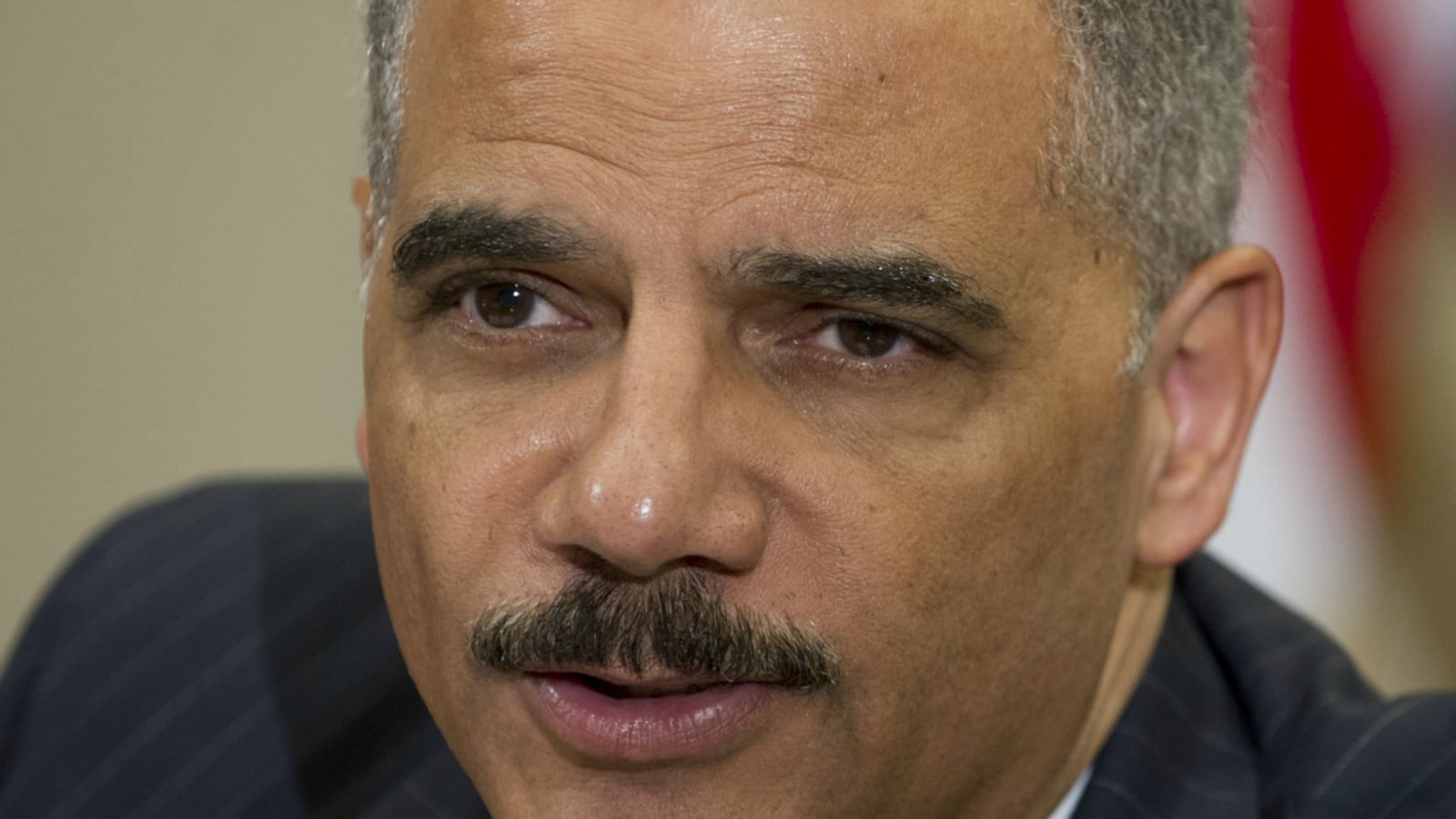 cheats/2012/09/19/probe-holder-didn-t-know-about-sting/eric-holder-exonerated-cheat_aaaify