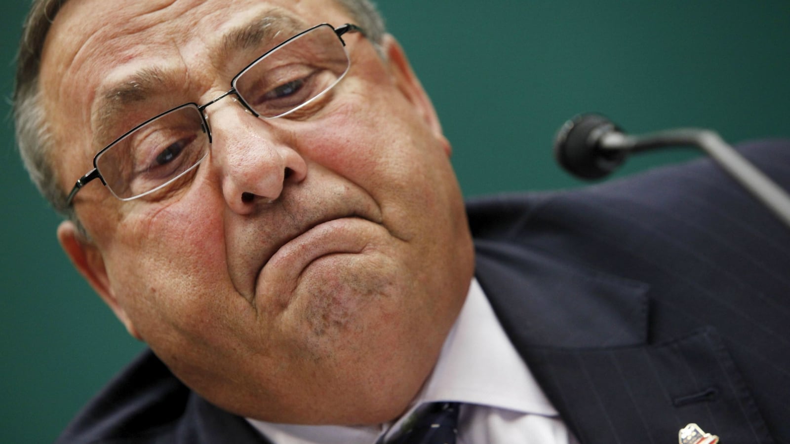 cheats/2016/05/24/maine-gov-caught-in-lie-about-student-s-heroin-od/150806-lepage-cheat_milevr