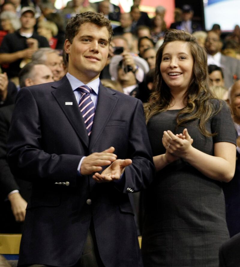 galleries/2011/08/16/celebrity-moms-pregnant-before-25-photos/brostol-palin-mom_b4ebtd