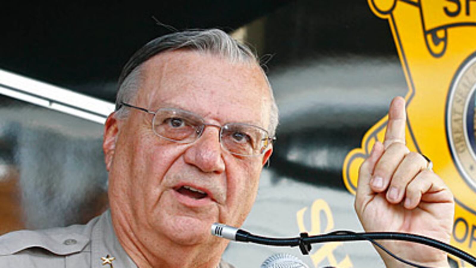 cheats/2009/10/07/controversial-sheriffs-wings-clipped/joe-arpaio_k9lptk