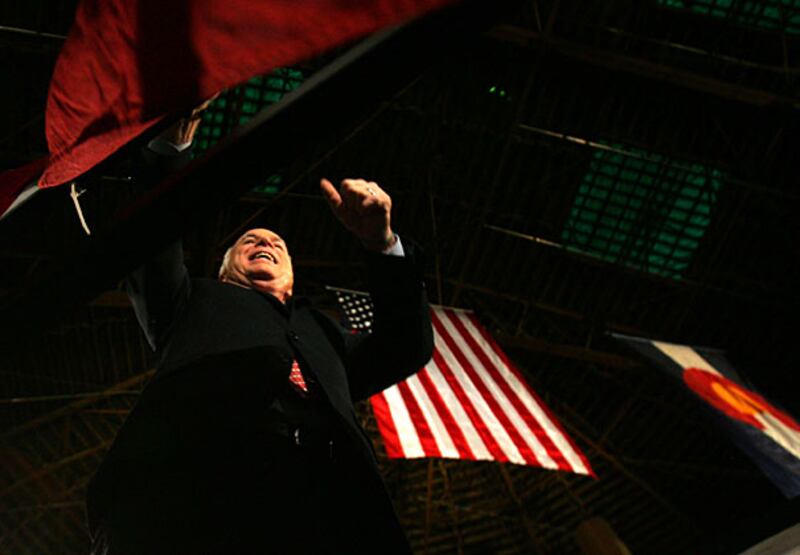 galleries/2008/10/28/john-mccain-s-thumbs-up/mccain-thum10_k1fkvc