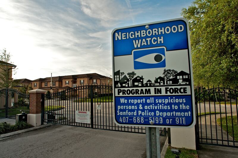 articles/2013/11/06/the-ghost-of-george-zimmerman-haunts-a-gun-debate-in-sanford-florida/131104-fl-neighborhood-watch-laws-goddard-tease_tvo85k