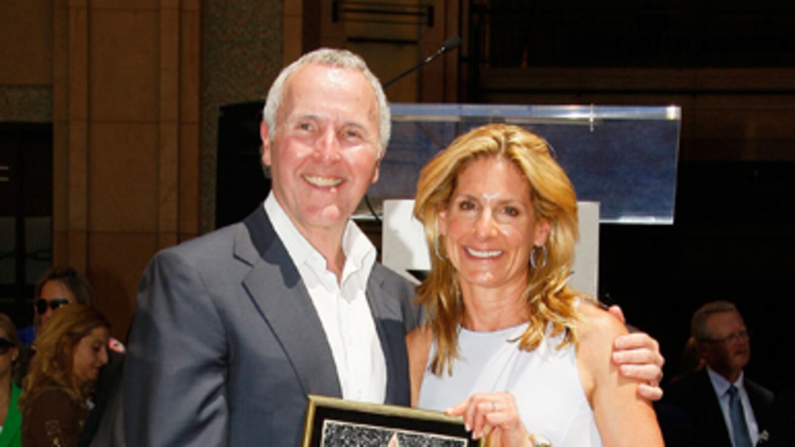 articles/2011/04/22/frank-mccourt-and-the-demise-of-the-dodgers/bissinger-dodgers_175015_vquaks