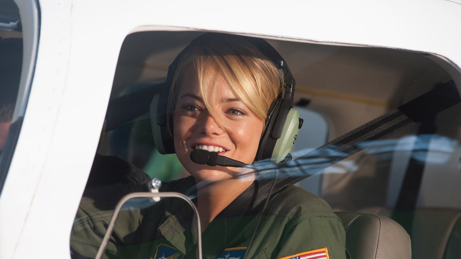 articles/2015/06/03/cameron-crowe-sorta-apologizes-for-asian-emma-stone-in-aloha-but-still-misses-the-point/150603-yamato-emma-stone-tease_kzev8o