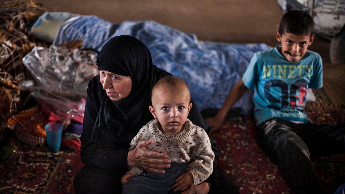 cheats/2012/10/15/syrian-refugees-in-turkey-tops-100k/syrian-refugees-in-turkey-tops-100k-cheat_kqpicq