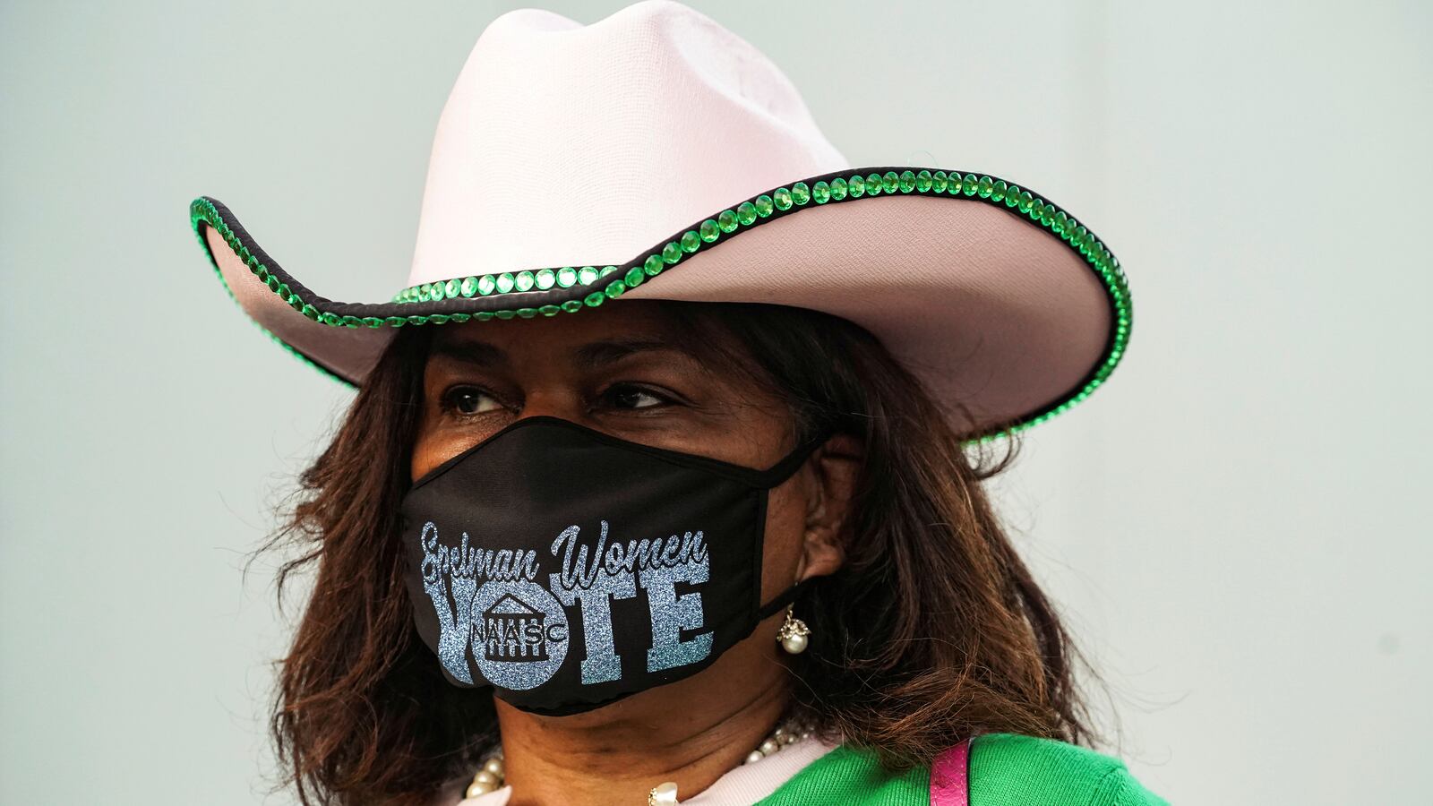 2020-10-13T160025Z_482478610_RC2QHJ9U7E79_RTRMADP_3_USA-ELECTION-TEXAS_hw0cv7