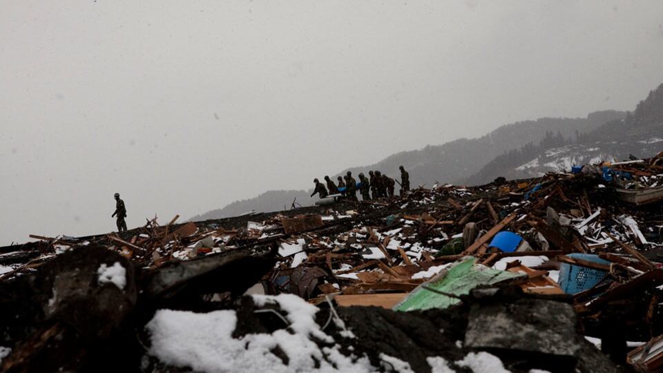 galleries/2011/03/20/japan-earthquake-aftermath/sakamaki-japan-1-1_bugpoz