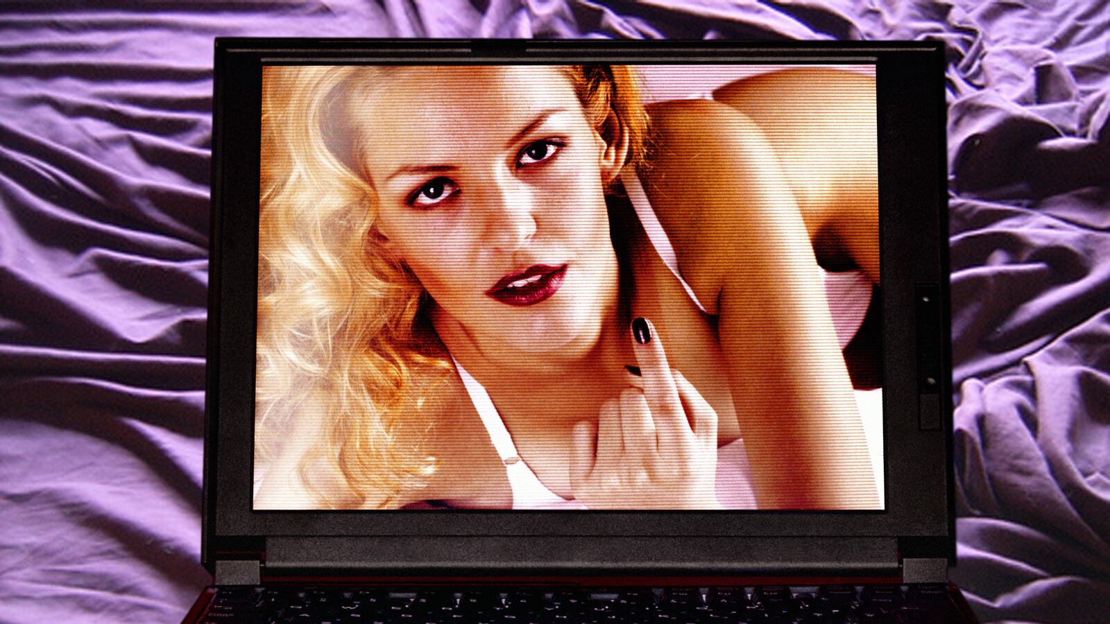 articles/2014/03/12/are-gfys-bad-for-your-sex-life/140311-crocker-giffy-tease_ncemy5