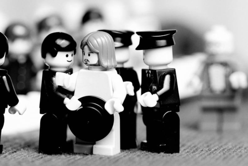 galleries/2009/08/27/classic-photography-in-lego/lego-25_uowugj