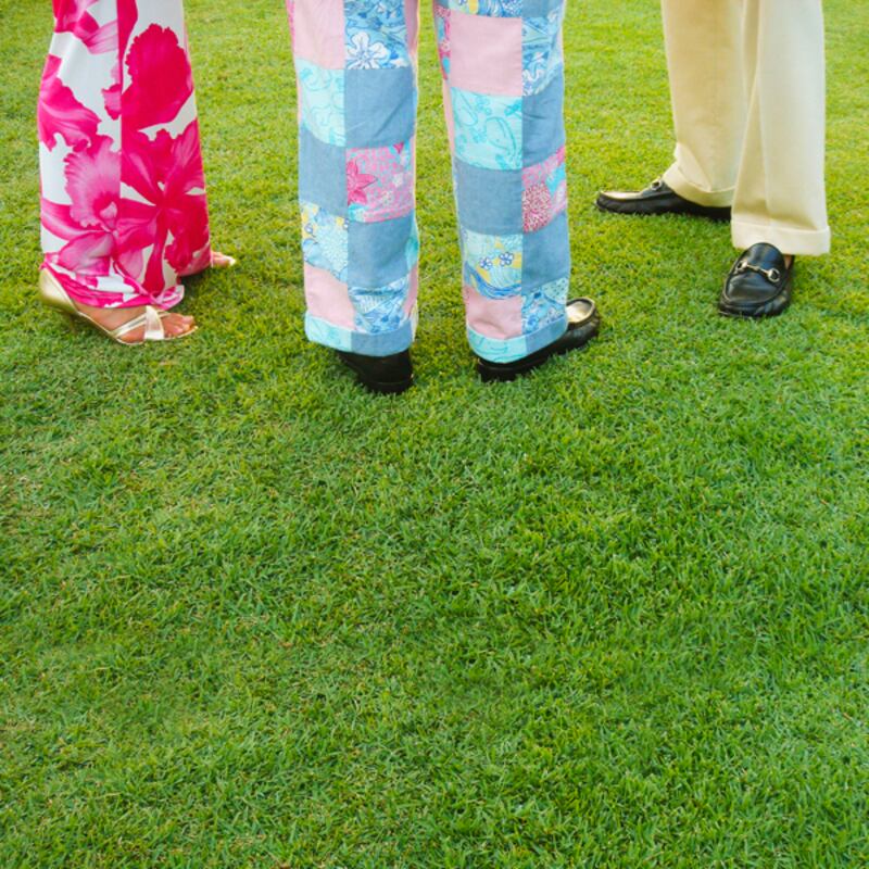 galleries/2011/07/03/picnic-fashion-through-the-years/picnic-fashion-grass_cgsst6