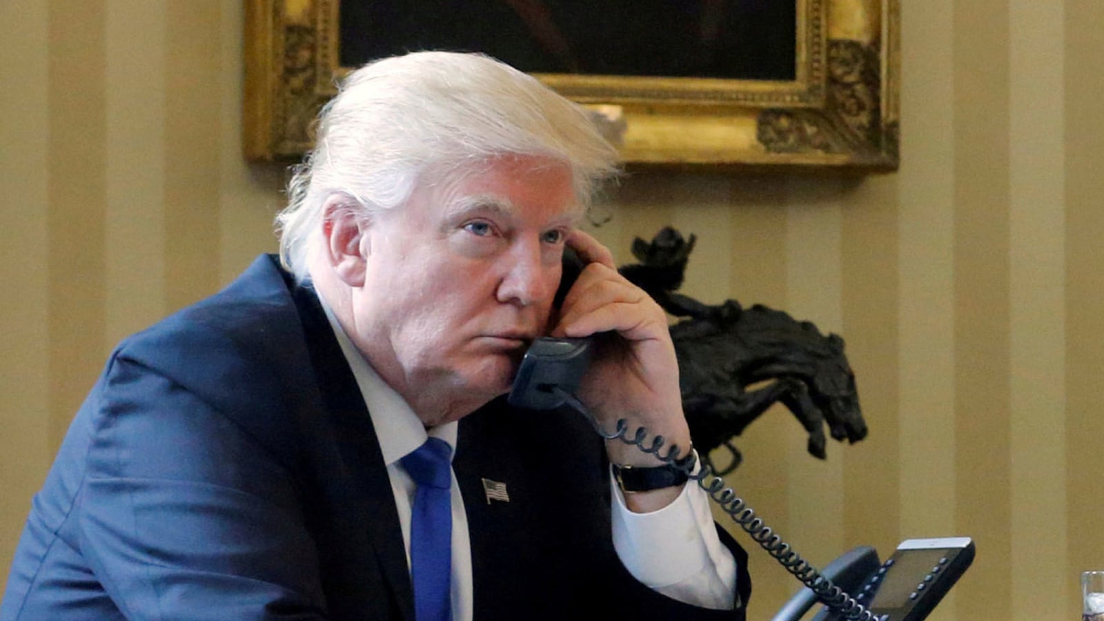 articles/2017/05/08/this-is-president-trump-s-new-twitter-header-it-is-very-very-trump-y/170508-trump-twitter-social-griggs_vwfm3o