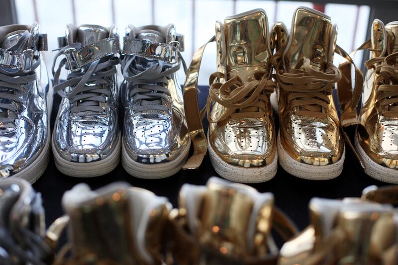 galleries/2014/02/10/backstage-at-hood-by-air-new-york-fashion-week-2014-photos/gal-hoodbyair-09_lzet8o