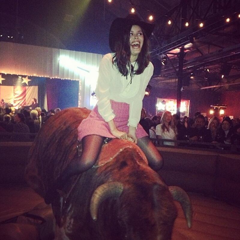 galleries/2013/12/15/from-joan-smalls-to-oscar-de-la-renta-the-11-best-fashion-instagrams/131213-fashioninstas-atlantabean_hguybu