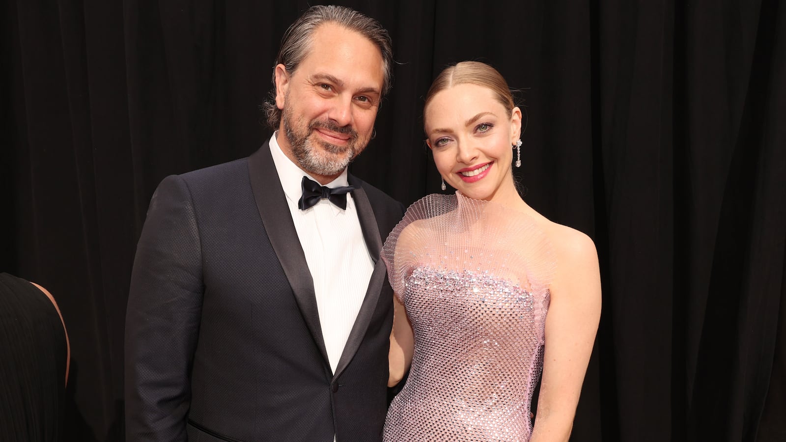 Thomas Sadoski and Amanda Seyfried.