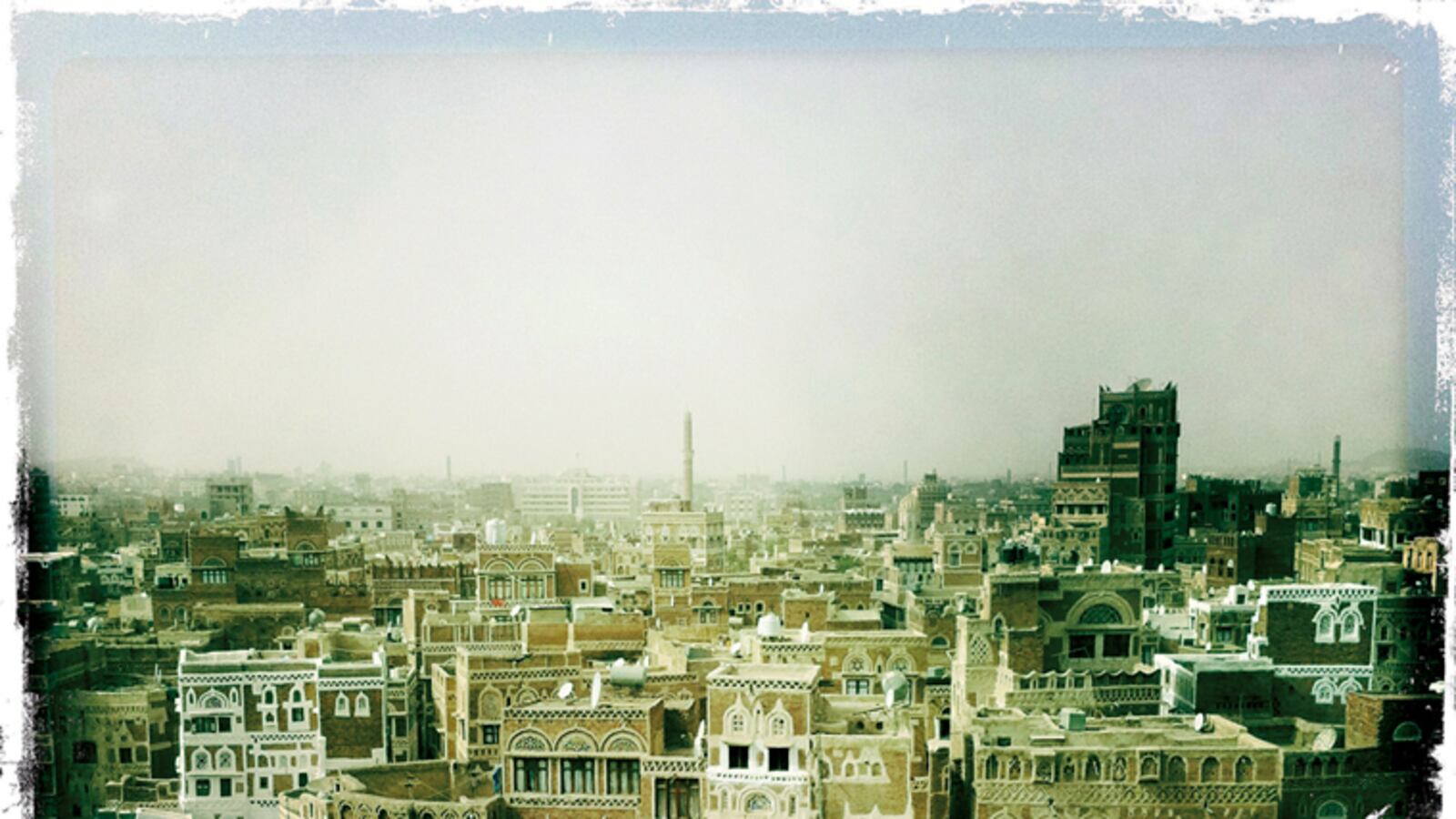 galleries/2011/04/01/yemen-photos-from-sana-a-by-karim-ben-khelifa/yemen-1_qlijxz