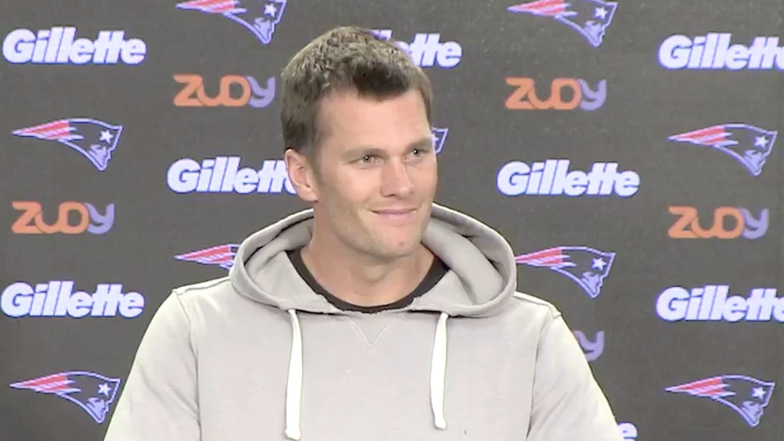 cheats/2016/10/12/tom-brady-won-t-denounce-donald-trump-s-locker-room-talk/161012-brady-trump-presser-cheat_qq3al7