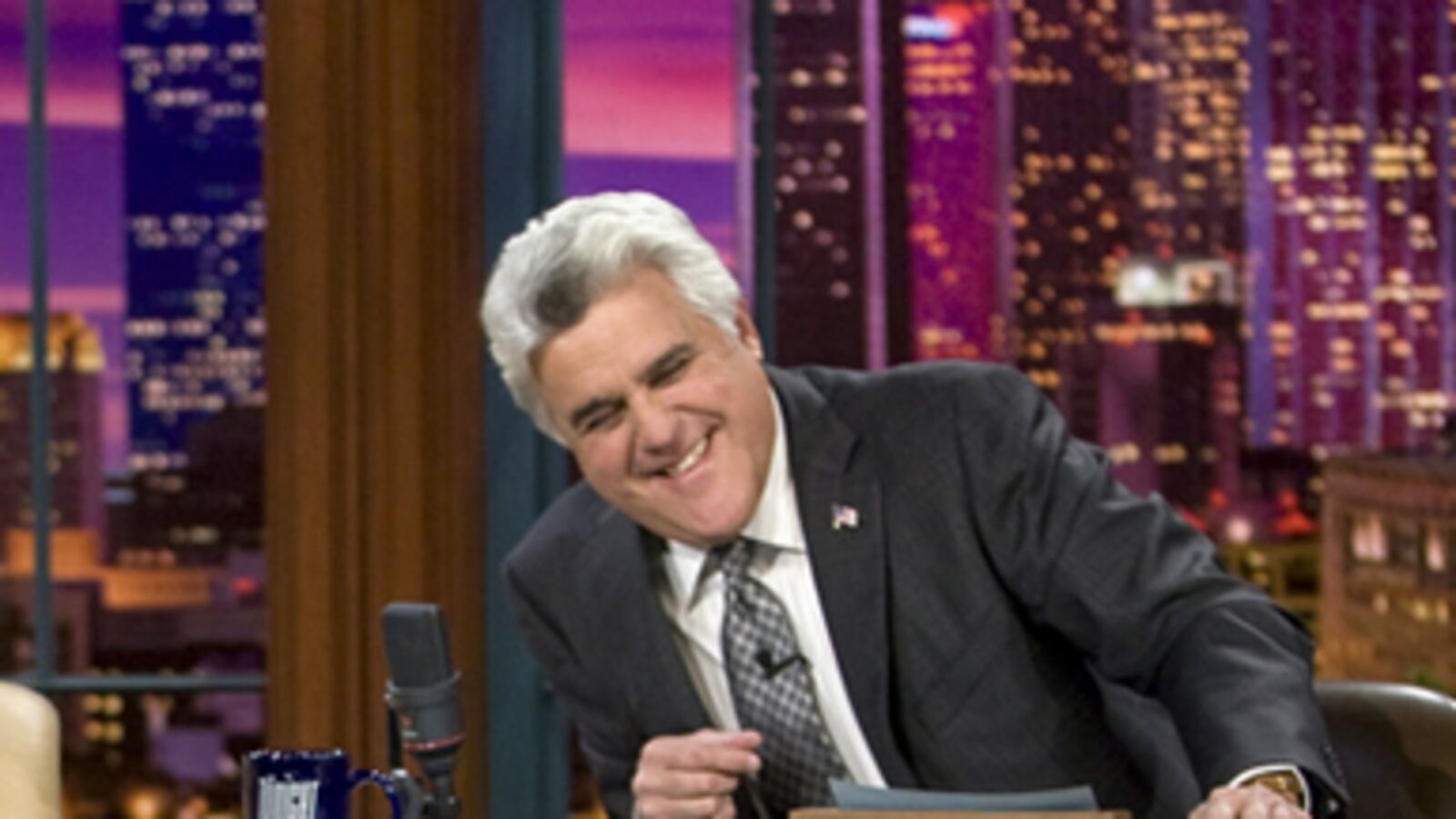 articles/2010/10/24/jay-lenos-sinking-tonight-show-ratings-will-conan-obrien-get-the-last-laugh/piccalo-leno_135879_qlbwet