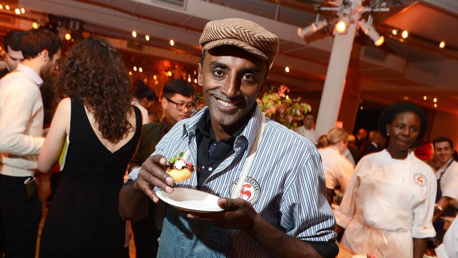 articles/2012/11/22/marcus-samuelsson-talks-thanksgiving-glogg-and-berbere-spiced-turkey/marcus-samuelsson-thanksgiving-tips-tease_cofzib