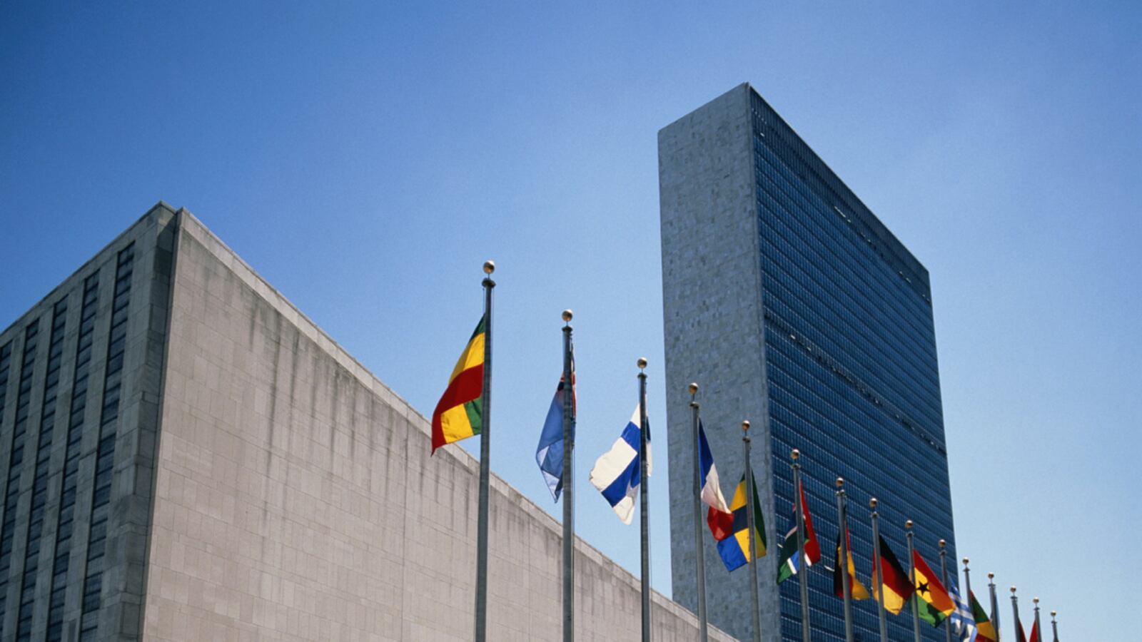 cheats/2012/09/23/u-s-denies-20-iranians-entry/united-nations-building-new-york-cheat_hacqsw