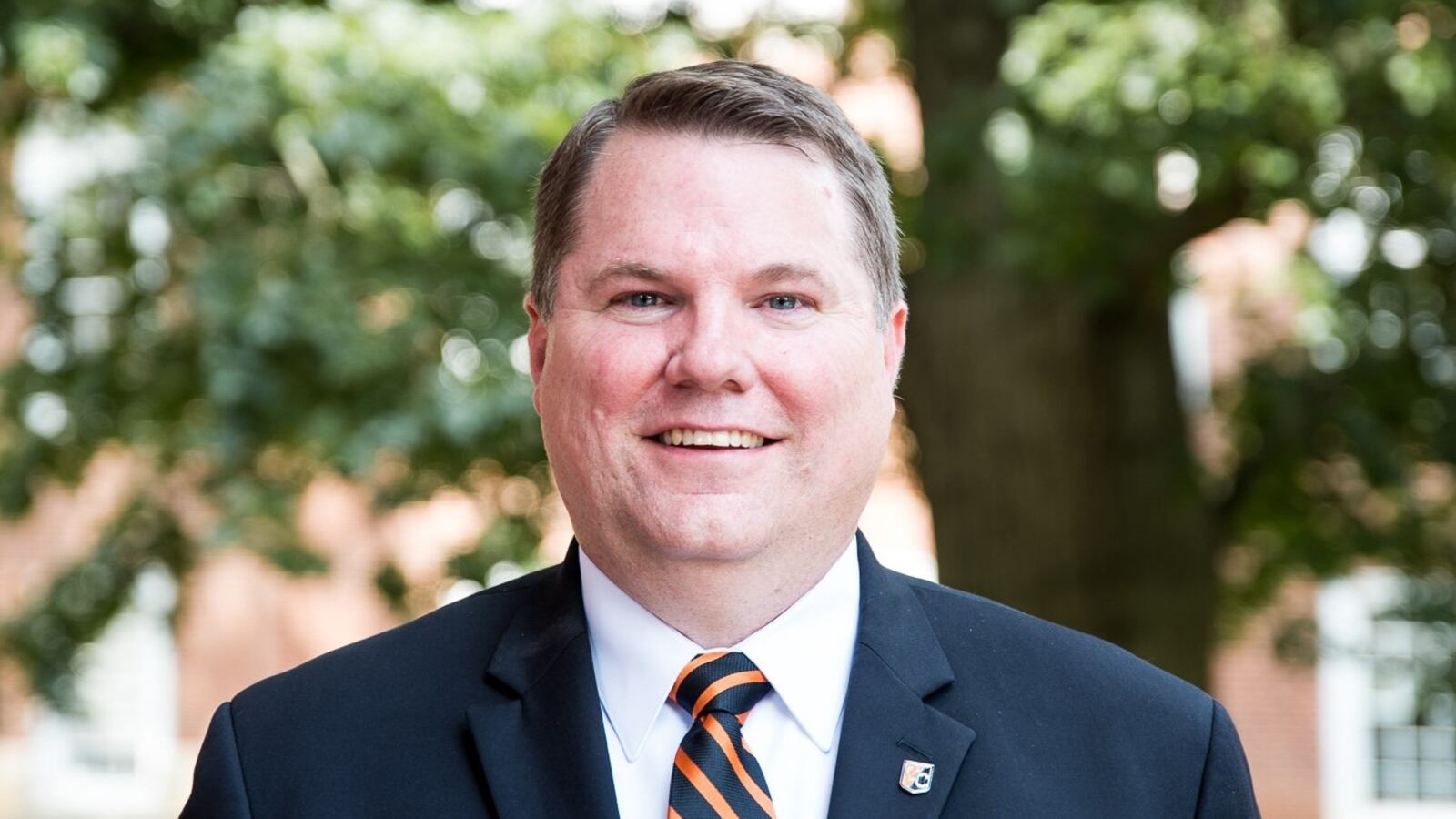 D-klopeX4AAK3Ll_mt9fav