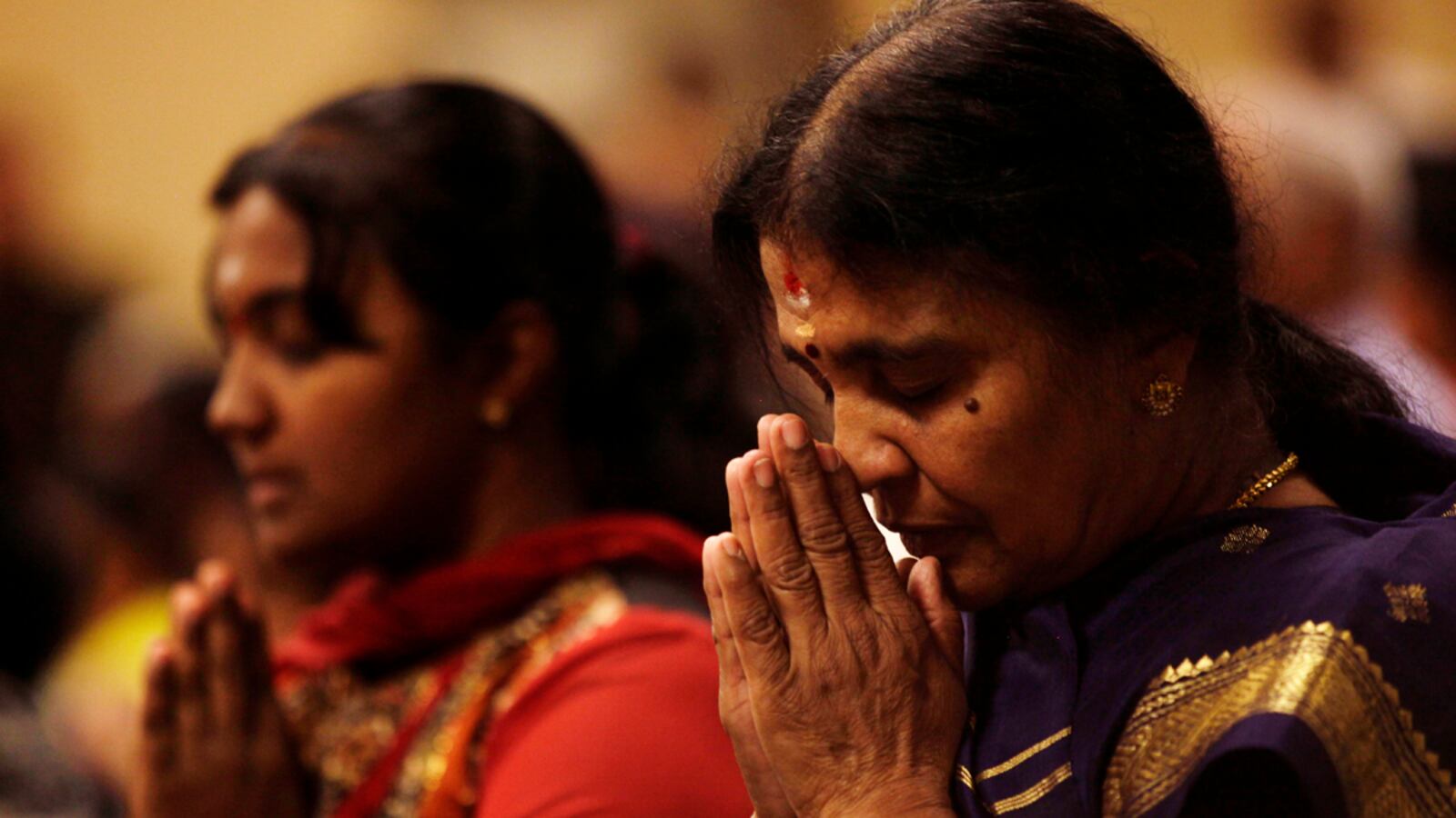 cheats/2012/08/10/thousands-to-honor-sikh-victims/sikh-memorial-wake-held-cheat_mizvrn