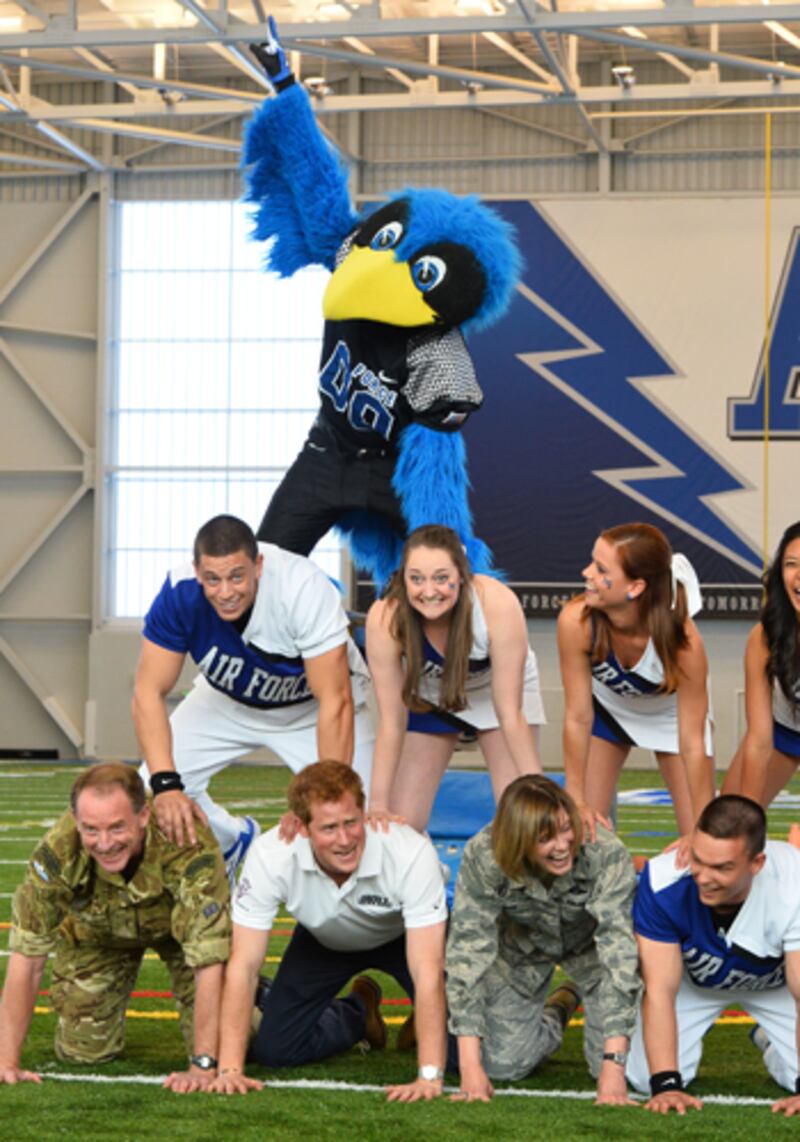 articles/2013/05/13/prince-harry-in-human-pyramid-pictures-sfw-in-case-you-re-wondering/harry-pyramid3_zph5ot