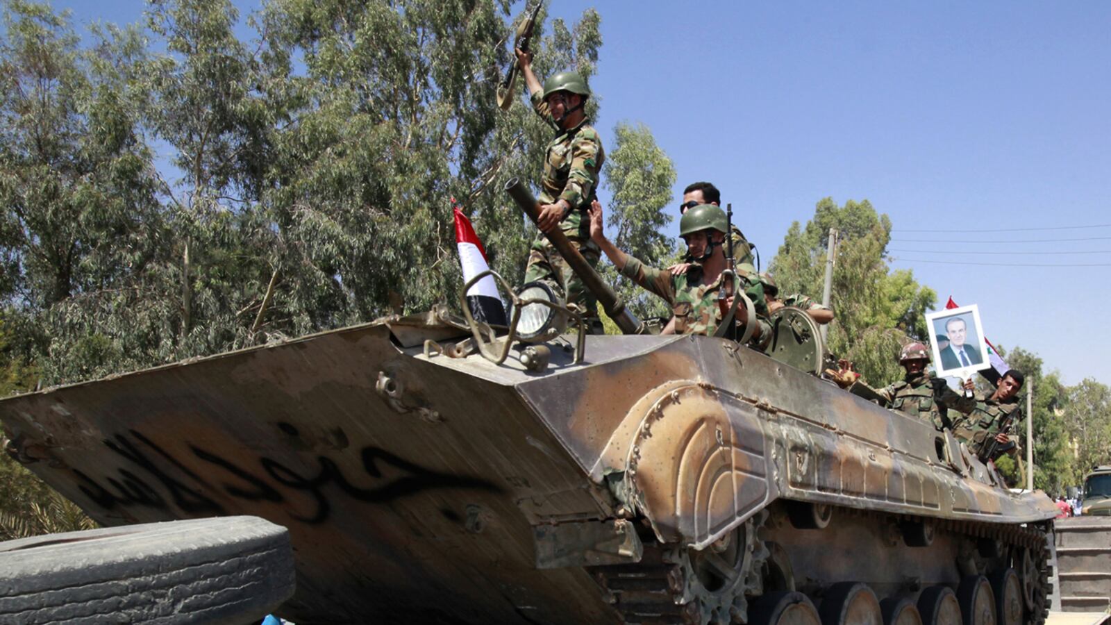 cheats/2011/10/17/syrian-forces-kill-25-in-homs/syria-tank-violence-cs_fj5dot